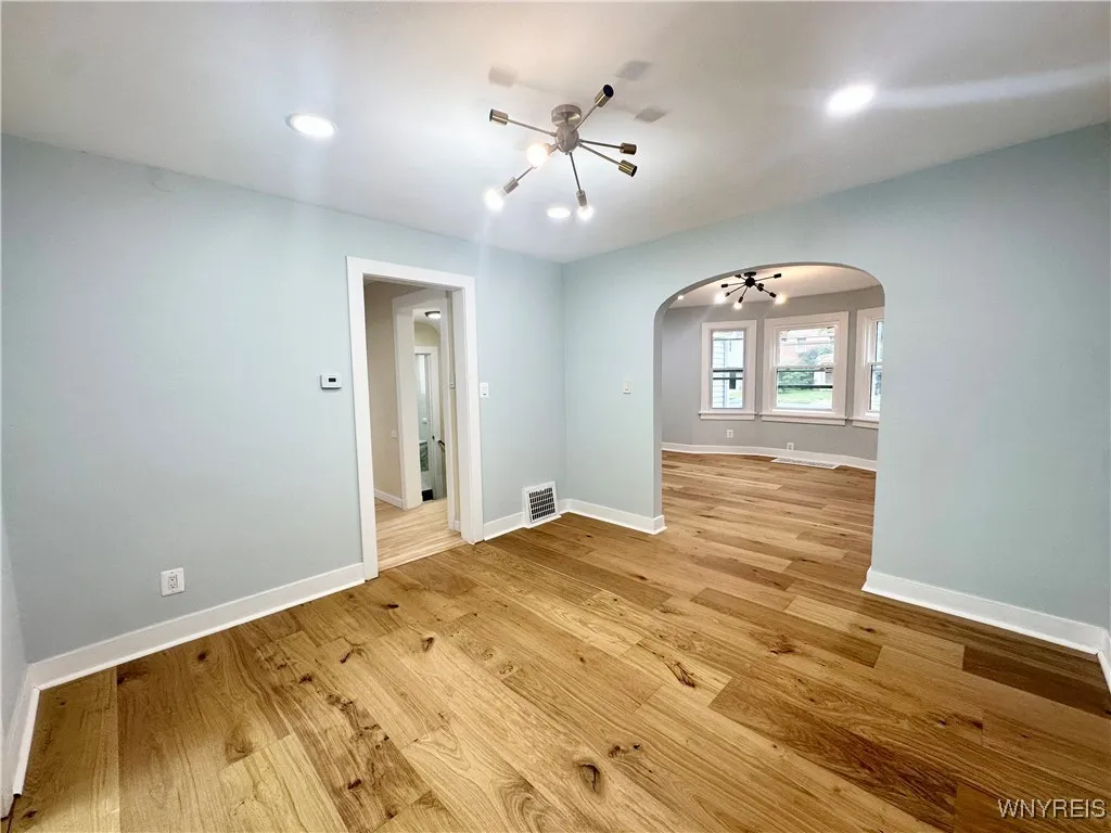 1433 Eggert Road, Amherst, New York 14226, Amherst, New York 14226, 3 Bedrooms Bedrooms, 6 Rooms Rooms,2 BathroomsBathrooms,Residential,For Sale,1433 Eggert Road, Amherst, New York 14226,B1621748