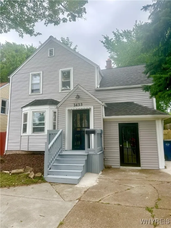 1433 Eggert Road, Amherst, New York 14226, Amherst, New York 14226, 3 Bedrooms Bedrooms, 6 Rooms Rooms,2 BathroomsBathrooms,Residential,For Sale,1433 Eggert Road, Amherst, New York 14226,B1621748
