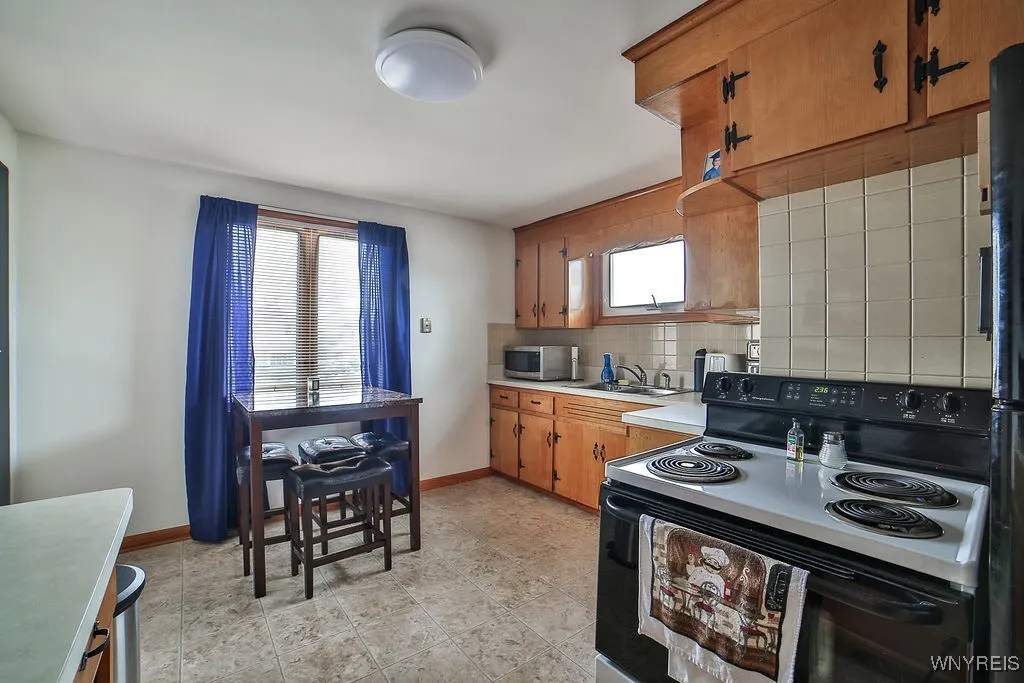 232 Joseph Drive, Tonawanda, New York 14150, Tonawanda, New York 14150, 5 Bedrooms Bedrooms, ,2 BathroomsBathrooms,Residential,For Sale,232 Joseph Drive, Tonawanda, New York 14150,B1621434