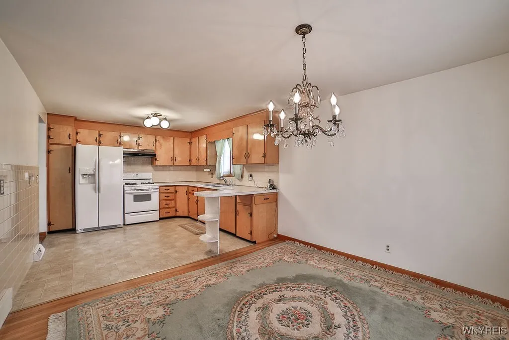 232 Joseph Drive, Tonawanda, New York 14150, Tonawanda, New York 14150, 5 Bedrooms Bedrooms, ,2 BathroomsBathrooms,Residential,For Sale,232 Joseph Drive, Tonawanda, New York 14150,B1621434