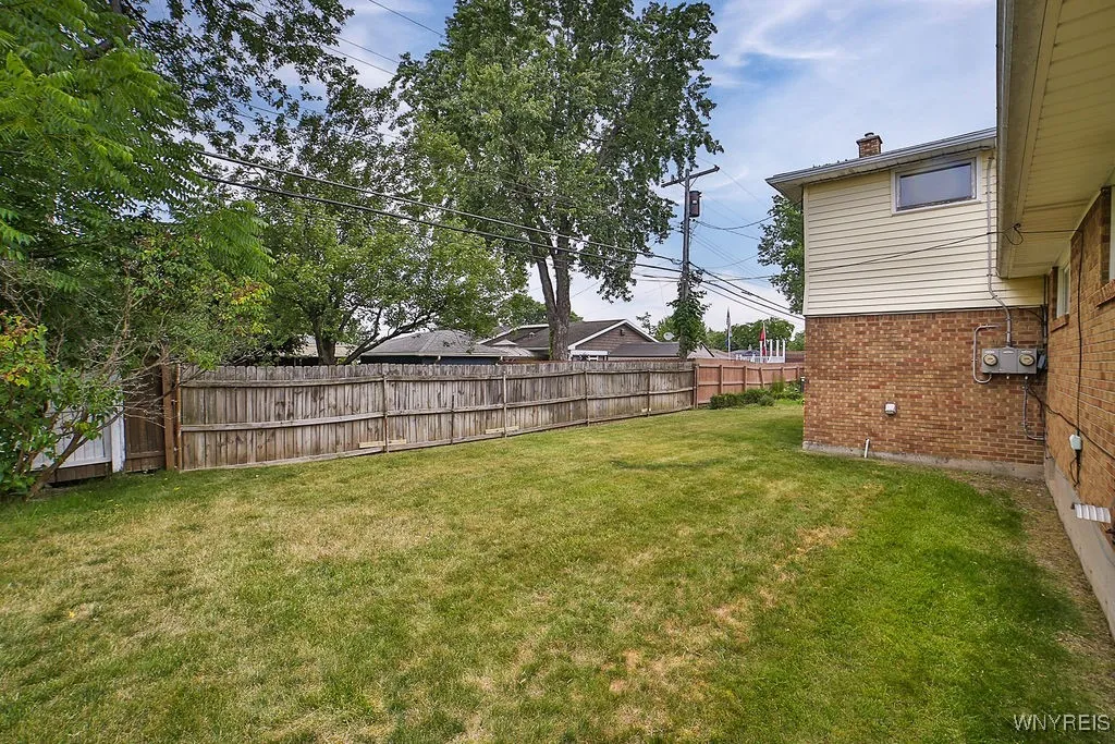 232 Joseph Drive, Tonawanda, New York 14150, Tonawanda, New York 14150, 5 Bedrooms Bedrooms, ,2 BathroomsBathrooms,Residential,For Sale,232 Joseph Drive, Tonawanda, New York 14150,B1621434