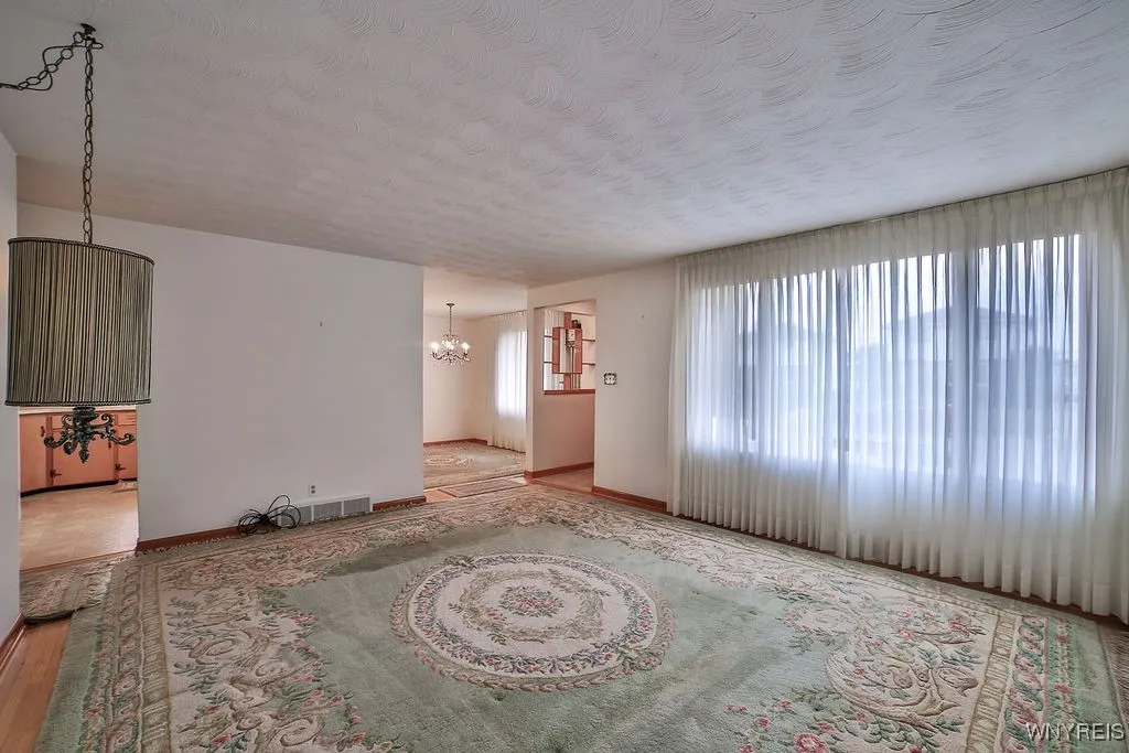 232 Joseph Drive, Tonawanda, New York 14150, Tonawanda, New York 14150, 5 Bedrooms Bedrooms, ,2 BathroomsBathrooms,Residential,For Sale,232 Joseph Drive, Tonawanda, New York 14150,B1621434