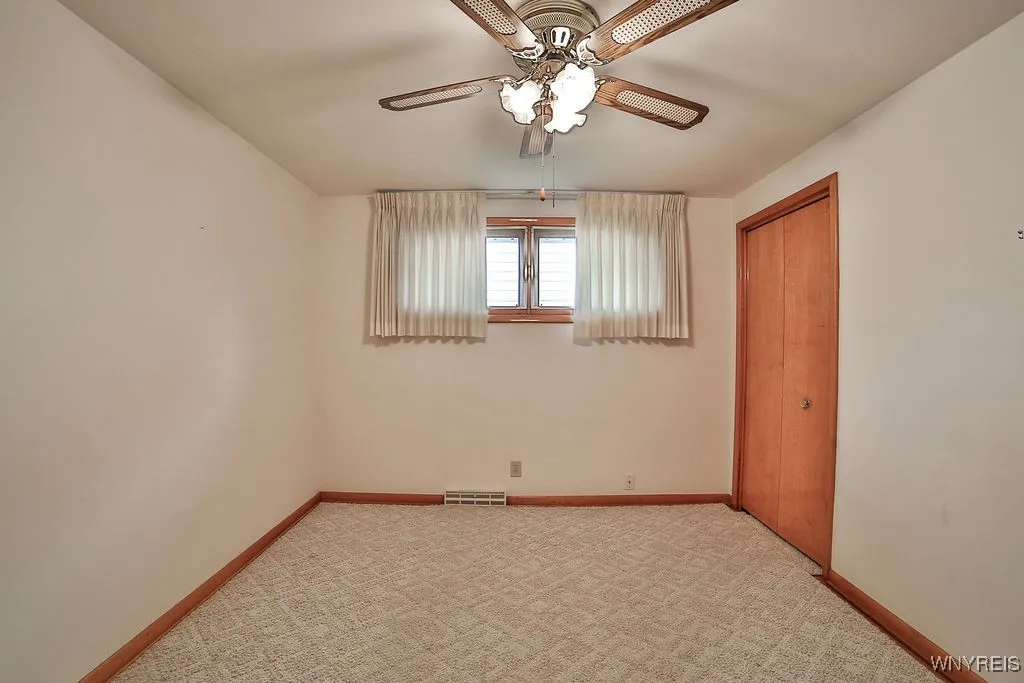 232 Joseph Drive, Tonawanda, New York 14150, Tonawanda, New York 14150, 5 Bedrooms Bedrooms, ,2 BathroomsBathrooms,Residential,For Sale,232 Joseph Drive, Tonawanda, New York 14150,B1621434