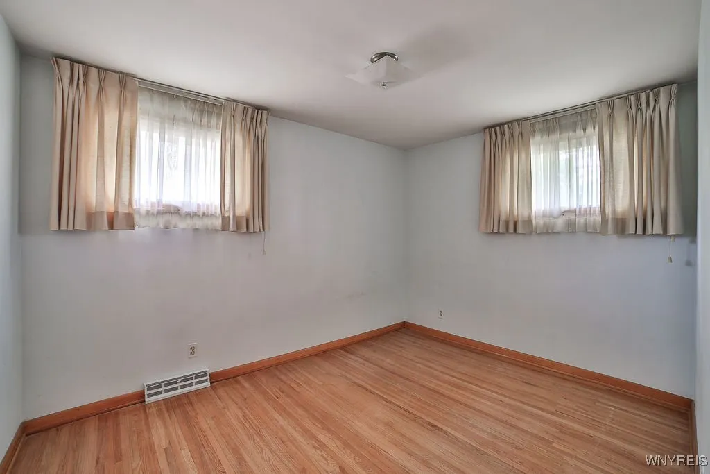 232 Joseph Drive, Tonawanda, New York 14150, Tonawanda, New York 14150, 5 Bedrooms Bedrooms, ,2 BathroomsBathrooms,Residential,For Sale,232 Joseph Drive, Tonawanda, New York 14150,B1621434