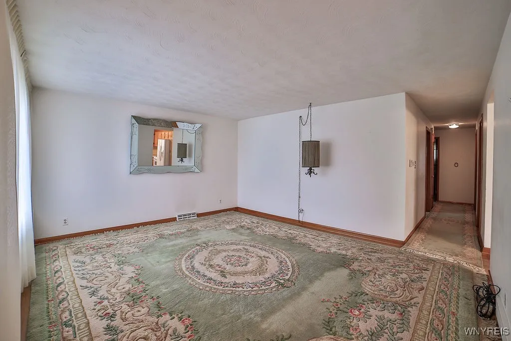 232 Joseph Drive, Tonawanda, New York 14150, Tonawanda, New York 14150, 5 Bedrooms Bedrooms, ,2 BathroomsBathrooms,Residential,For Sale,232 Joseph Drive, Tonawanda, New York 14150,B1621434