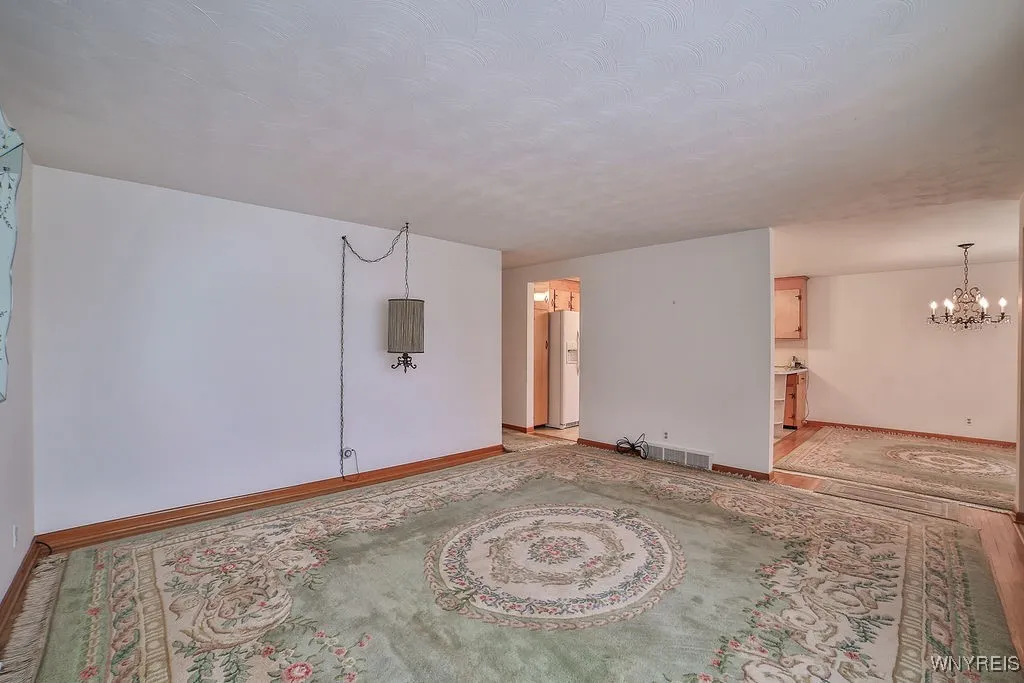 232 Joseph Drive, Tonawanda, New York 14150, Tonawanda, New York 14150, 5 Bedrooms Bedrooms, ,2 BathroomsBathrooms,Residential,For Sale,232 Joseph Drive, Tonawanda, New York 14150,B1621434