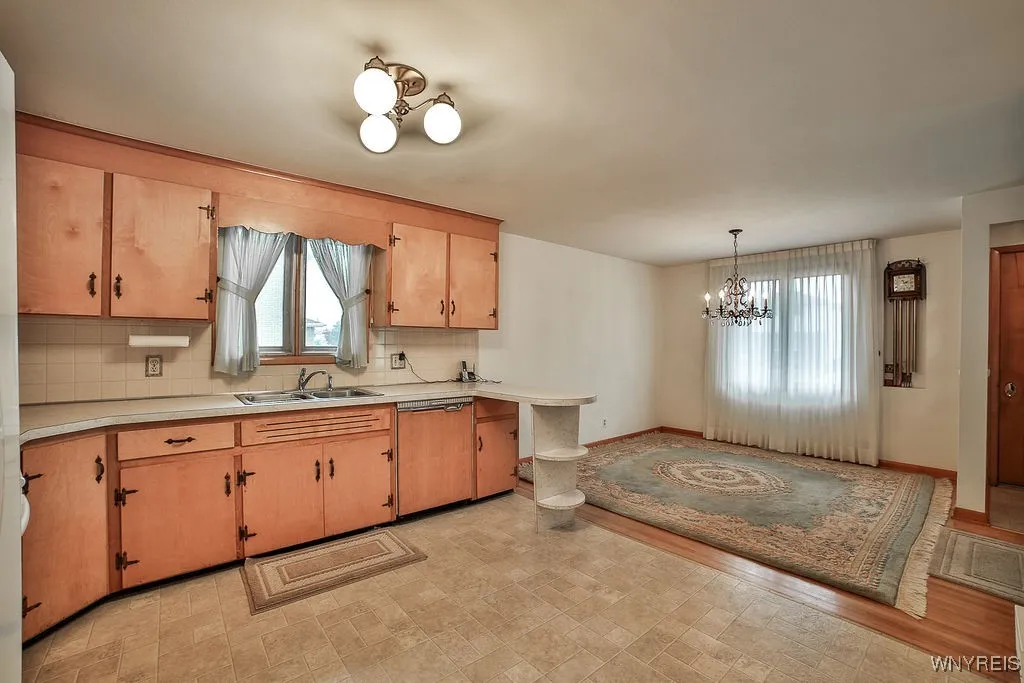 232 Joseph Drive, Tonawanda, New York 14150, Tonawanda, New York 14150, 5 Bedrooms Bedrooms, ,2 BathroomsBathrooms,Residential,For Sale,232 Joseph Drive, Tonawanda, New York 14150,B1621434