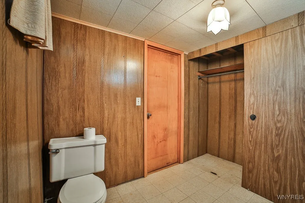 232 Joseph Drive, Tonawanda, New York 14150, Tonawanda, New York 14150, 5 Bedrooms Bedrooms, ,2 BathroomsBathrooms,Residential,For Sale,232 Joseph Drive, Tonawanda, New York 14150,B1621434
