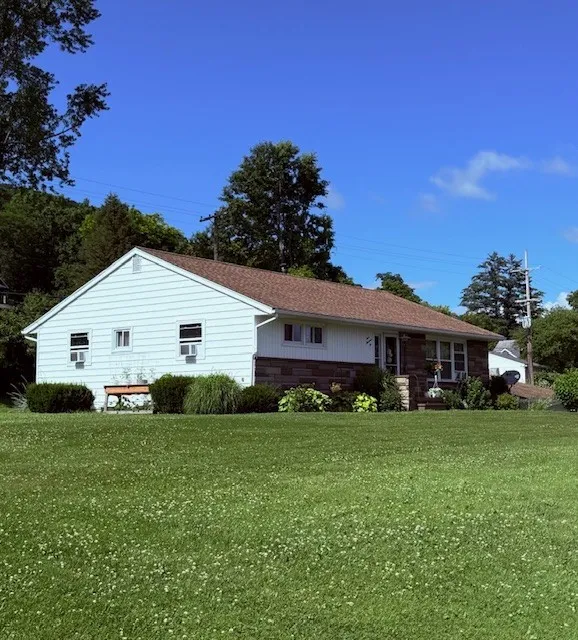402 East Water Street, Smethport Boro, Pennsylvani, Smethport Boro, Pennsylvania 16749, 3 Bedrooms Bedrooms, 12 Rooms Rooms,2 BathroomsBathrooms,Residential,For Sale,402 East Water Street, Smethport Boro, Pennsylvani,R1621441