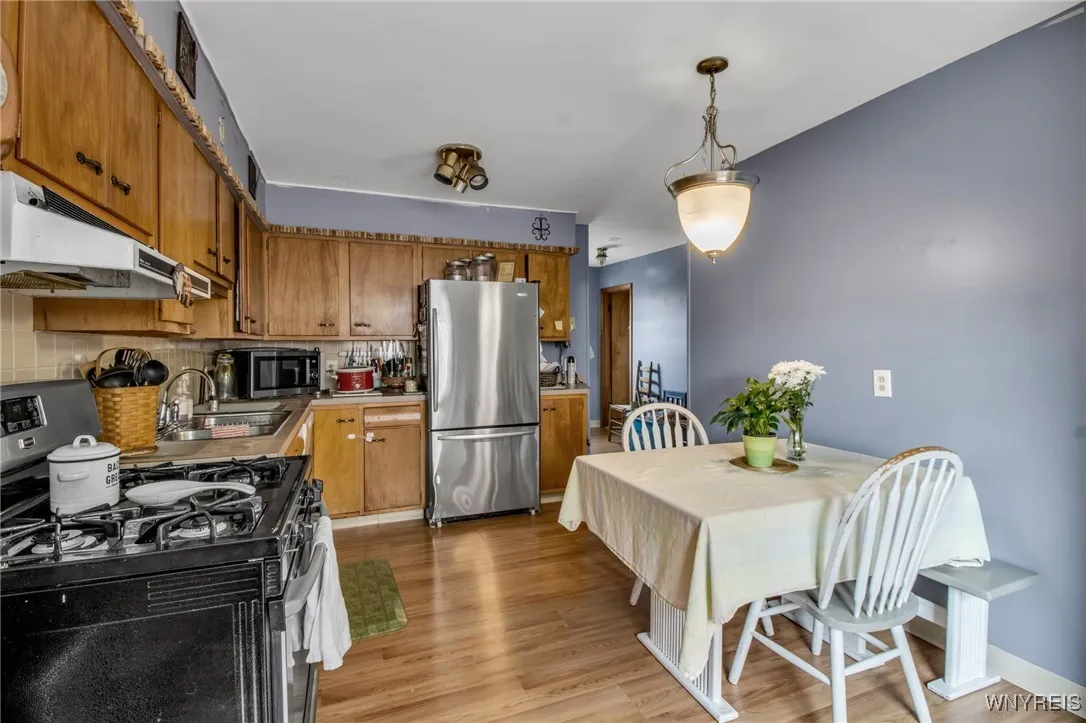 3491 Harlem Road, Cheektowaga, New York 14225, Cheektowaga, New York 14225, 3 Bedrooms Bedrooms, 5 Rooms Rooms,1 BathroomBathrooms,Residential,For Sale,3491 Harlem Road, Cheektowaga, New York 14225,B1619644