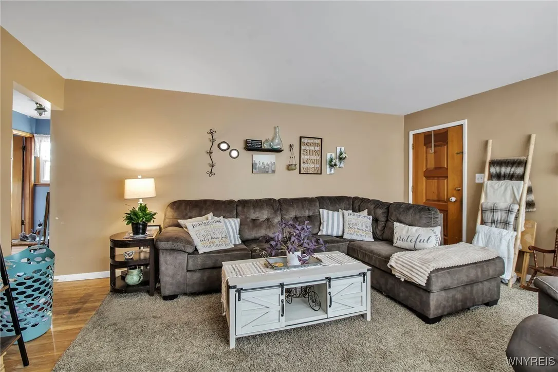 3491 Harlem Road, Cheektowaga, New York 14225, Cheektowaga, New York 14225, 3 Bedrooms Bedrooms, 5 Rooms Rooms,1 BathroomBathrooms,Residential,For Sale,3491 Harlem Road, Cheektowaga, New York 14225,B1619644