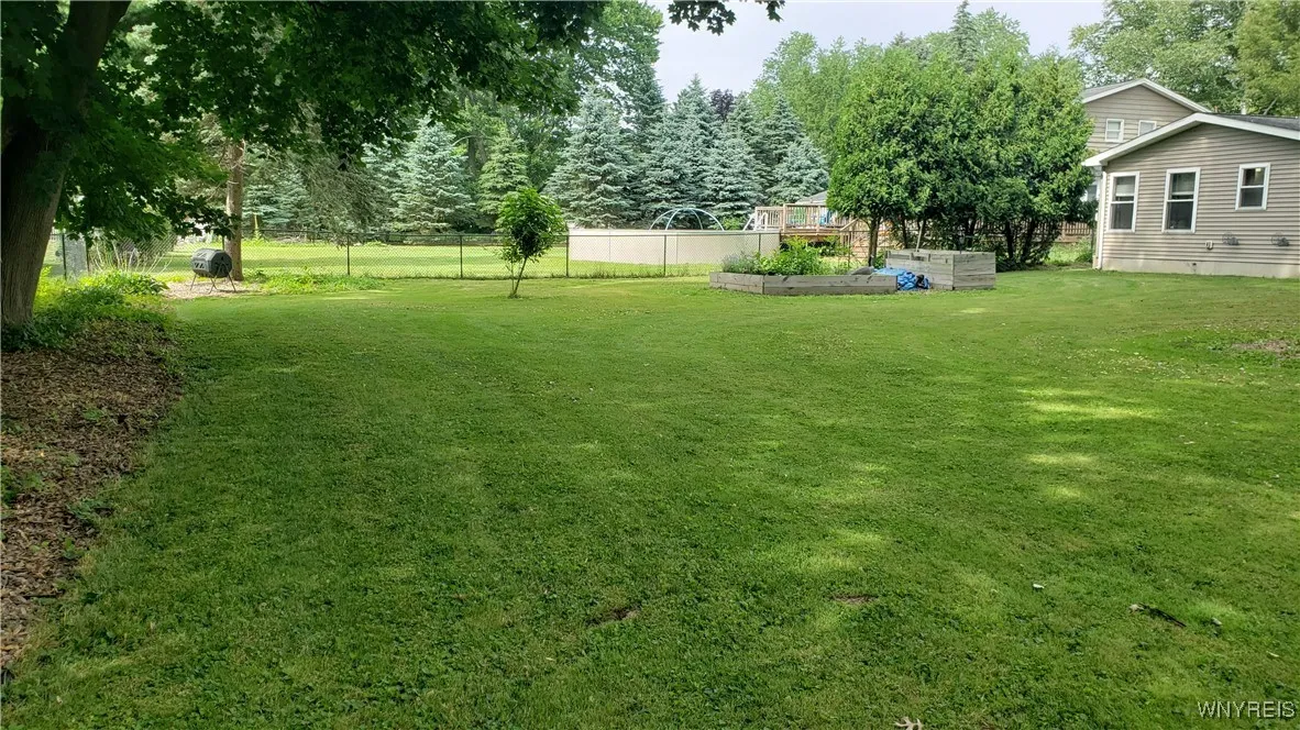 3504 Calvano Drive, Grand Island, New York 14072, Grand Island, New York 14072, 5 Bedrooms Bedrooms, 10 Rooms Rooms,3 BathroomsBathrooms,Residential,For Sale,3504 Calvano Drive, Grand Island, New York 14072,B1621279