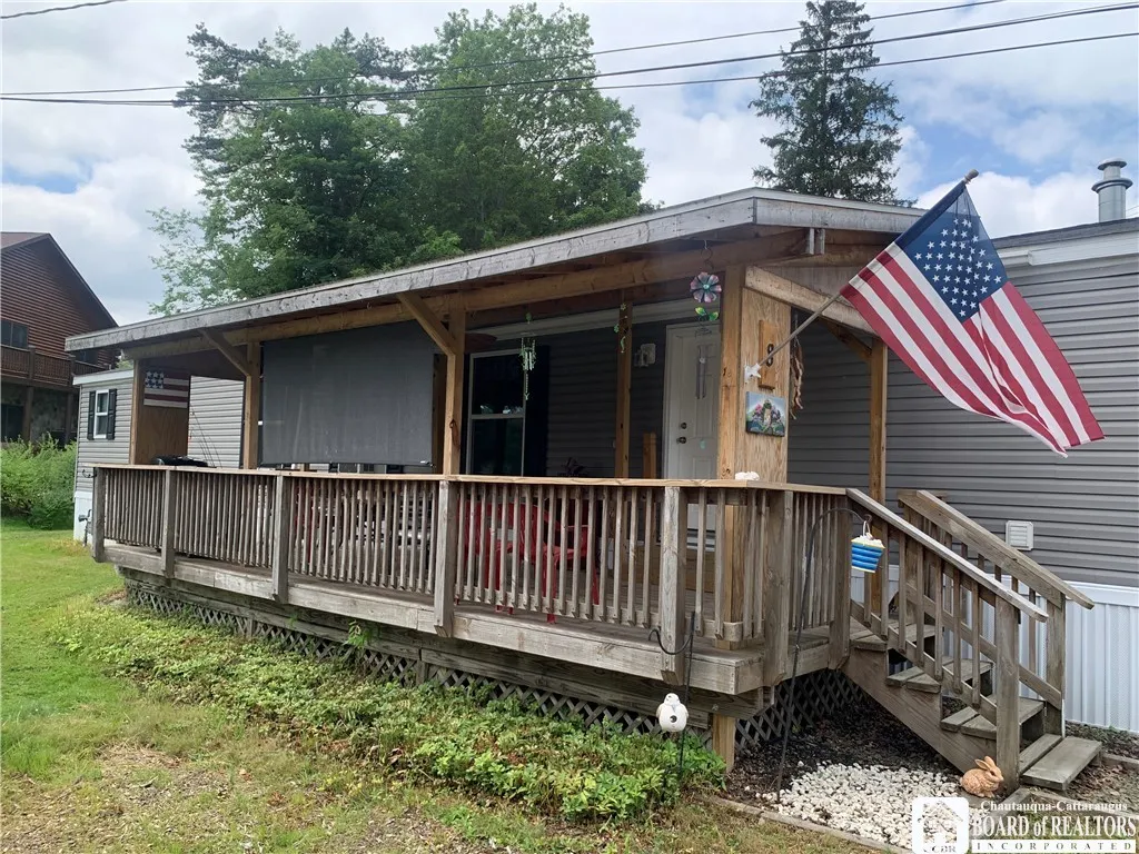 8 Lawndale Road, Chautauqua, New York 14757, Chautauqua, New York 14757, 2 Bedrooms Bedrooms, 6 Rooms Rooms,2 BathroomsBathrooms,Residential,For Sale,8 Lawndale Road, Chautauqua, New York 14757,R1621292