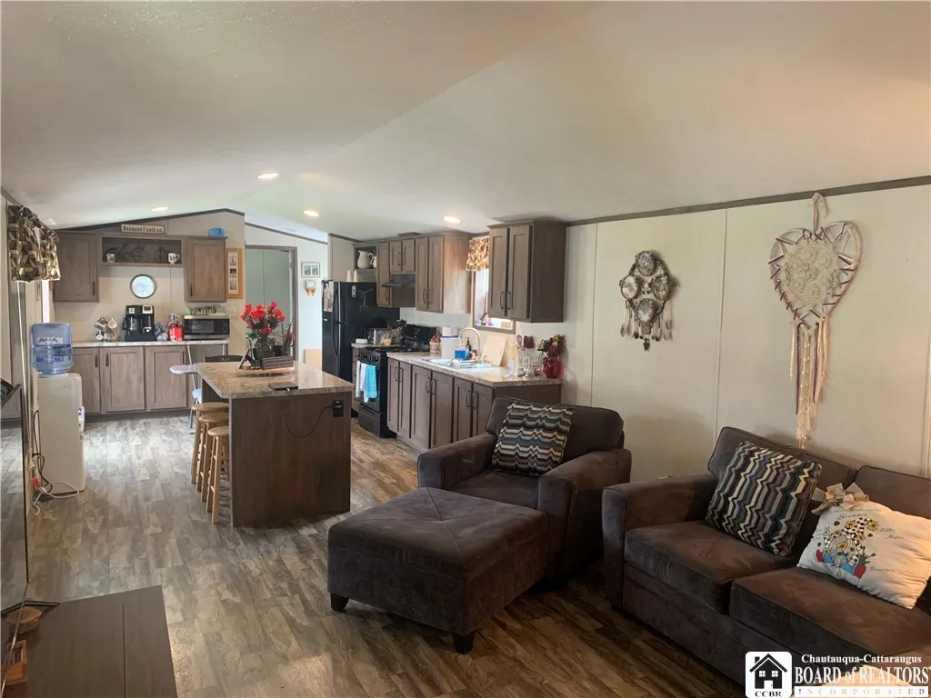 8 Lawndale Road, Chautauqua, New York 14757, Chautauqua, New York 14757, 2 Bedrooms Bedrooms, 6 Rooms Rooms,2 BathroomsBathrooms,Residential,For Sale,8 Lawndale Road, Chautauqua, New York 14757,R1621292