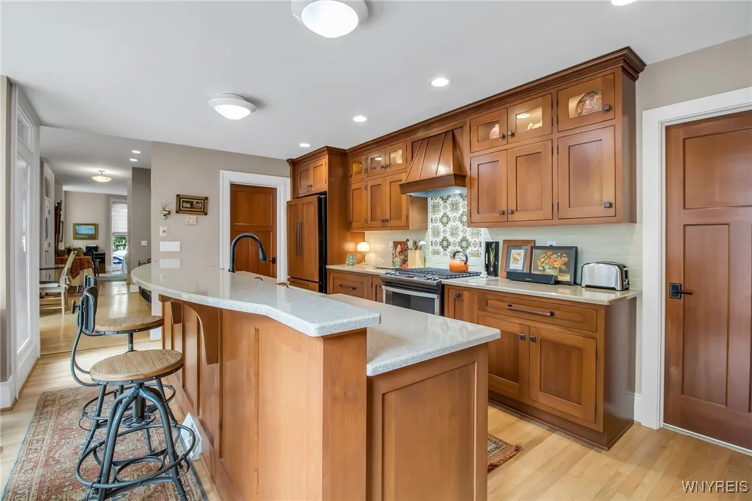 51 Park Street, Buffalo, New York 14201, Buffalo, New York 14201, 3 Bedrooms Bedrooms, 9 Rooms Rooms,2 BathroomsBathrooms,Residential,For Sale,51 Park Street, Buffalo, New York 14201,B1621209