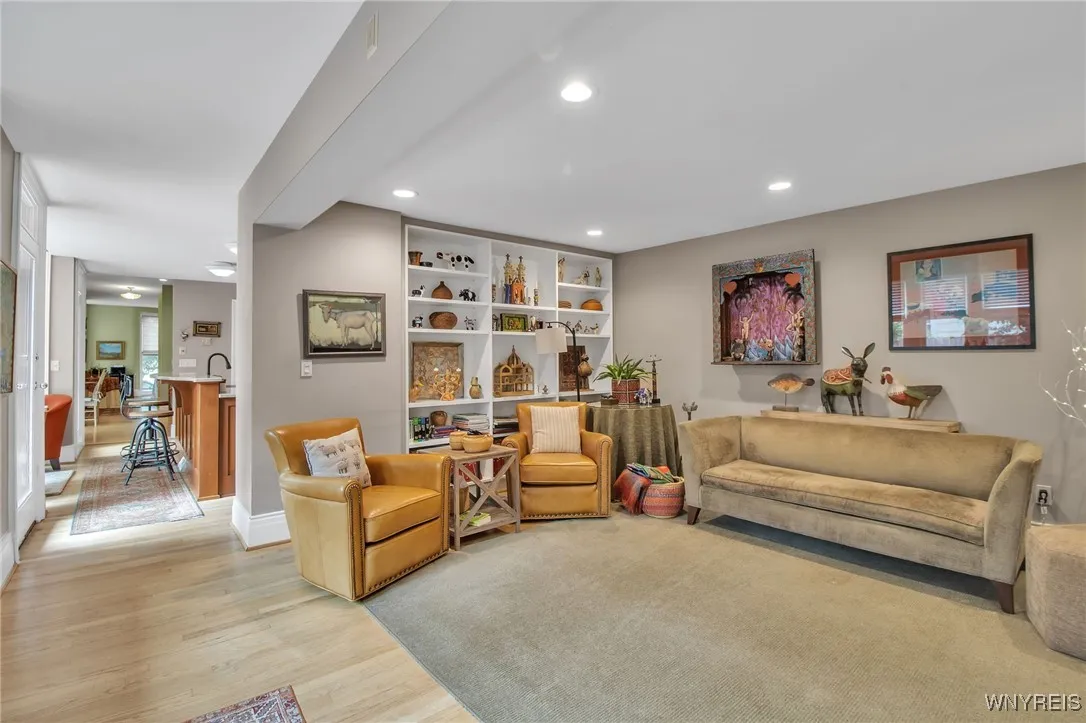 51 Park Street, Buffalo, New York 14201, Buffalo, New York 14201, 3 Bedrooms Bedrooms, 9 Rooms Rooms,2 BathroomsBathrooms,Residential,For Sale,51 Park Street, Buffalo, New York 14201,B1621209