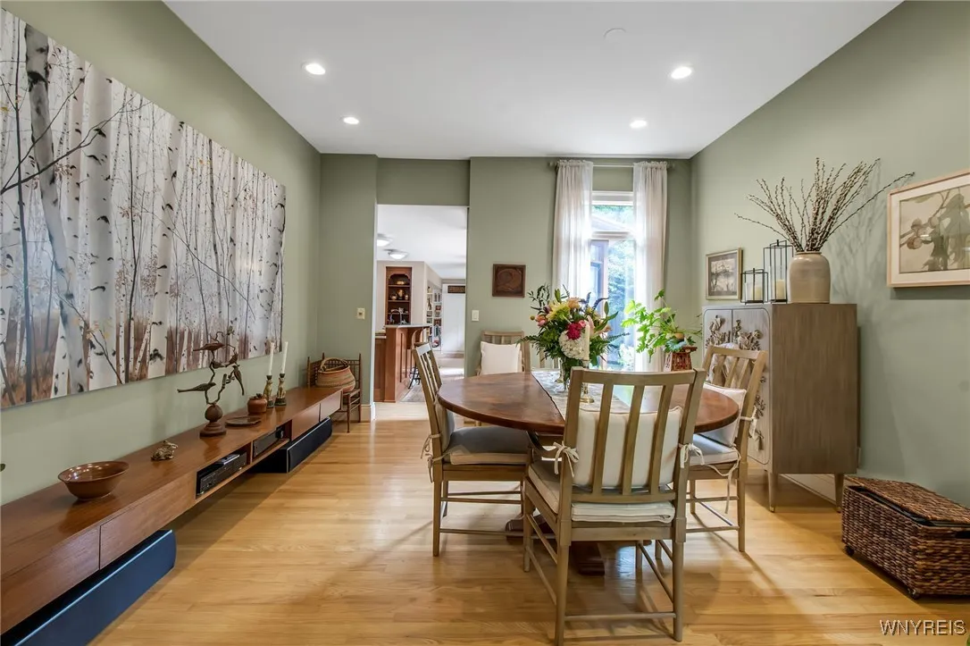 51 Park Street, Buffalo, New York 14201, Buffalo, New York 14201, 3 Bedrooms Bedrooms, 9 Rooms Rooms,2 BathroomsBathrooms,Residential,For Sale,51 Park Street, Buffalo, New York 14201,B1621209