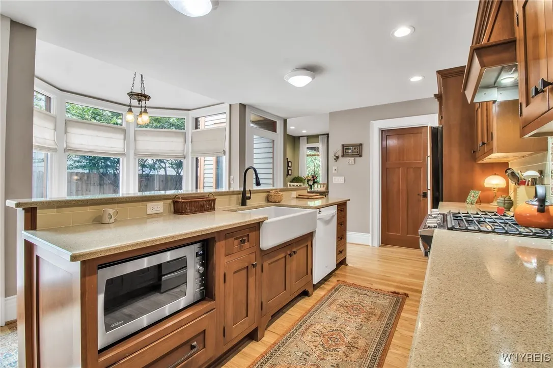 51 Park Street, Buffalo, New York 14201, Buffalo, New York 14201, 3 Bedrooms Bedrooms, 9 Rooms Rooms,2 BathroomsBathrooms,Residential,For Sale,51 Park Street, Buffalo, New York 14201,B1621209