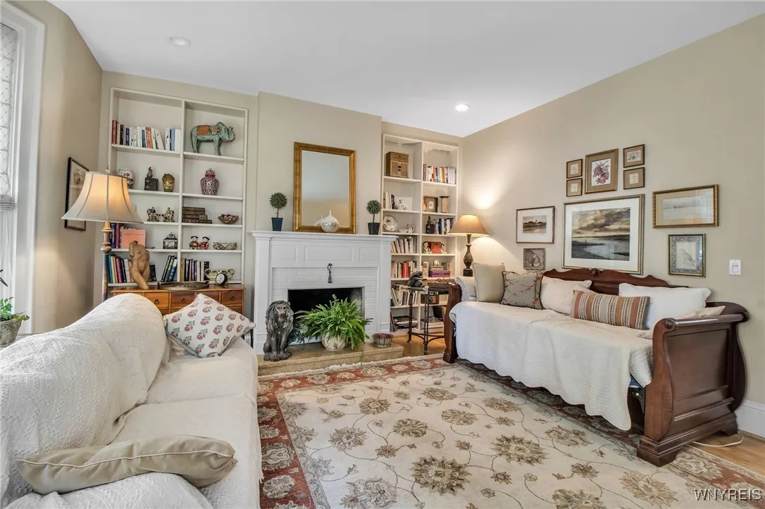 51 Park Street, Buffalo, New York 14201, Buffalo, New York 14201, 3 Bedrooms Bedrooms, 9 Rooms Rooms,2 BathroomsBathrooms,Residential,For Sale,51 Park Street, Buffalo, New York 14201,B1621209
