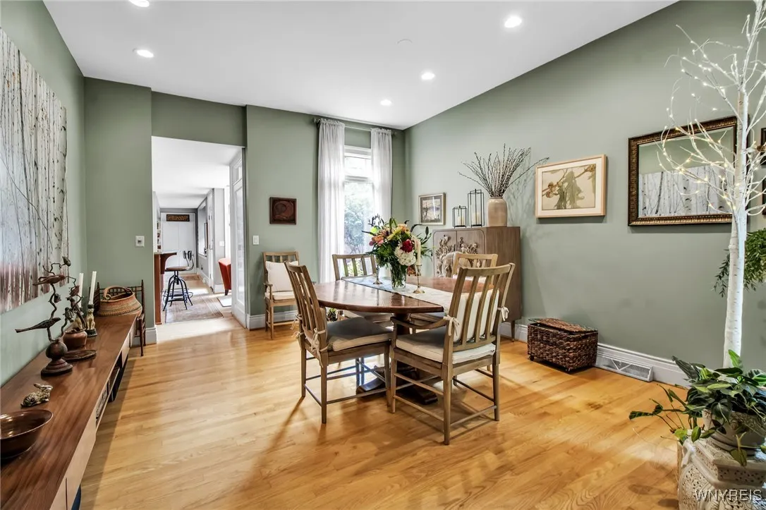 51 Park Street, Buffalo, New York 14201, Buffalo, New York 14201, 3 Bedrooms Bedrooms, 9 Rooms Rooms,2 BathroomsBathrooms,Residential,For Sale,51 Park Street, Buffalo, New York 14201,B1621209