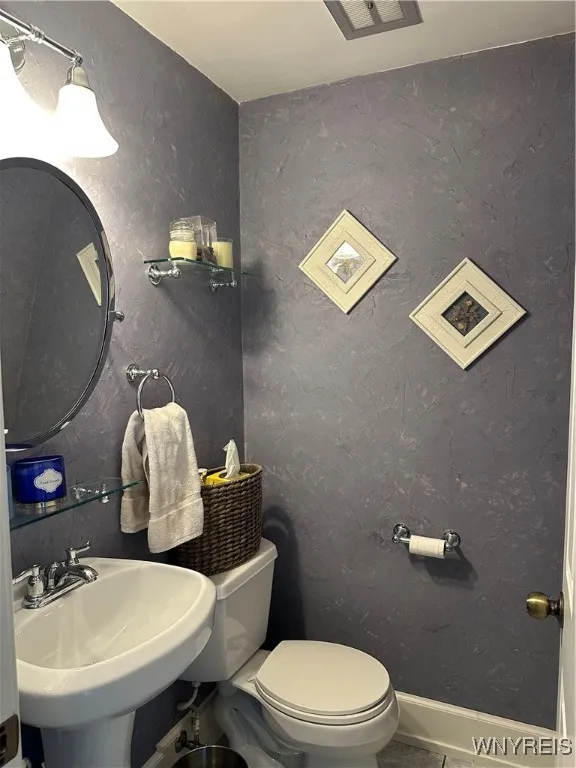 37 Woodmar Terrace, West Seneca, New York 14224, West Seneca, New York 14224, 4 Bedrooms Bedrooms, 8 Rooms Rooms,1 BathroomBathrooms,Residential,Closed,37 Woodmar Terrace, West Seneca, New York 14224,0,B1620021