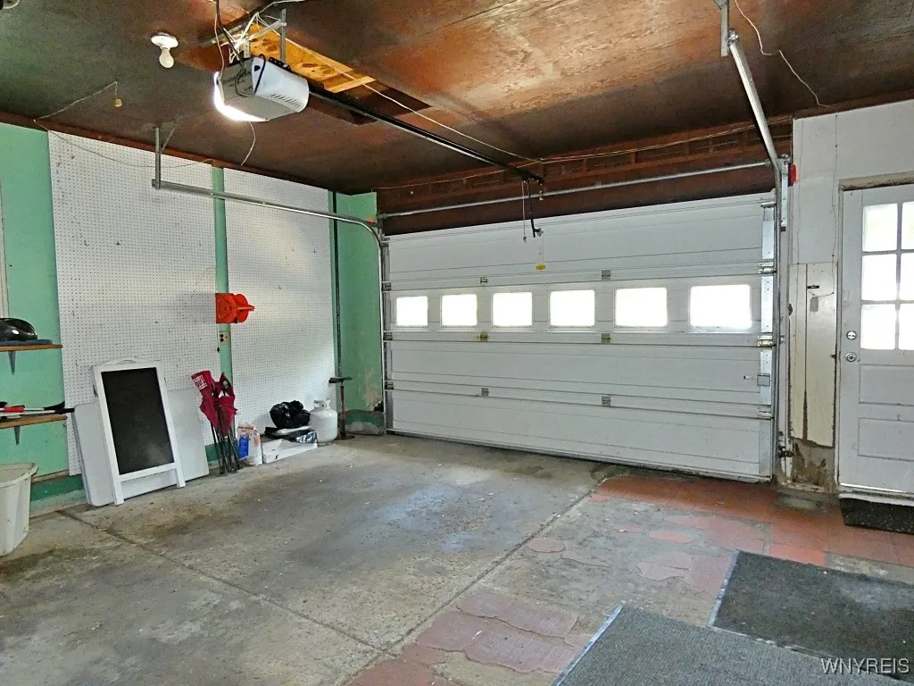 37 Woodmar Terrace, West Seneca, New York 14224, West Seneca, New York 14224, 4 Bedrooms Bedrooms, 8 Rooms Rooms,1 BathroomBathrooms,Residential,Closed,37 Woodmar Terrace, West Seneca, New York 14224,0,B1620021