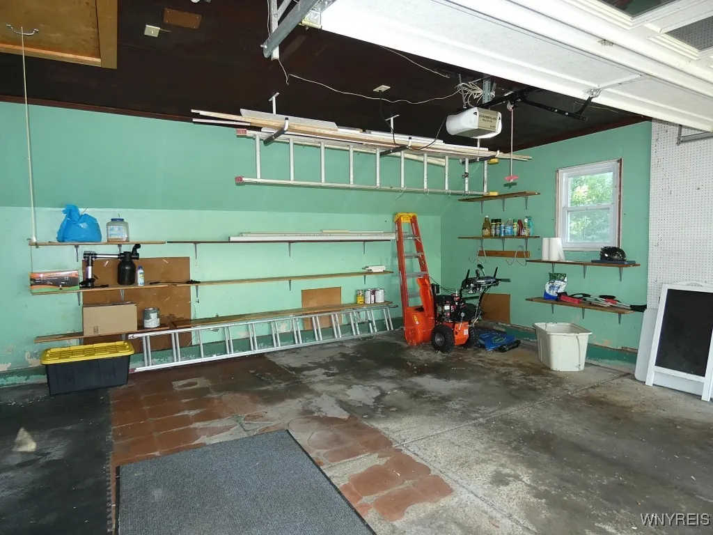 37 Woodmar Terrace, West Seneca, New York 14224, West Seneca, New York 14224, 4 Bedrooms Bedrooms, 8 Rooms Rooms,1 BathroomBathrooms,Residential,Closed,37 Woodmar Terrace, West Seneca, New York 14224,0,B1620021