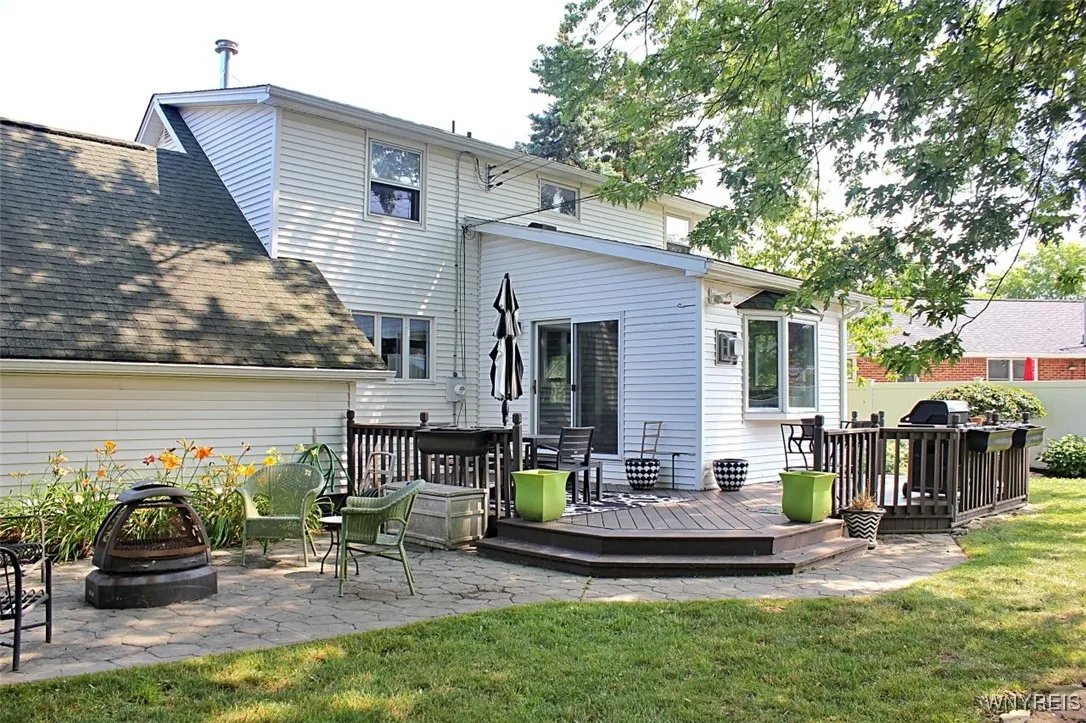 37 Woodmar Terrace, West Seneca, New York 14224, West Seneca, New York 14224, 4 Bedrooms Bedrooms, 8 Rooms Rooms,1 BathroomBathrooms,Residential,Closed,37 Woodmar Terrace, West Seneca, New York 14224,0,B1620021