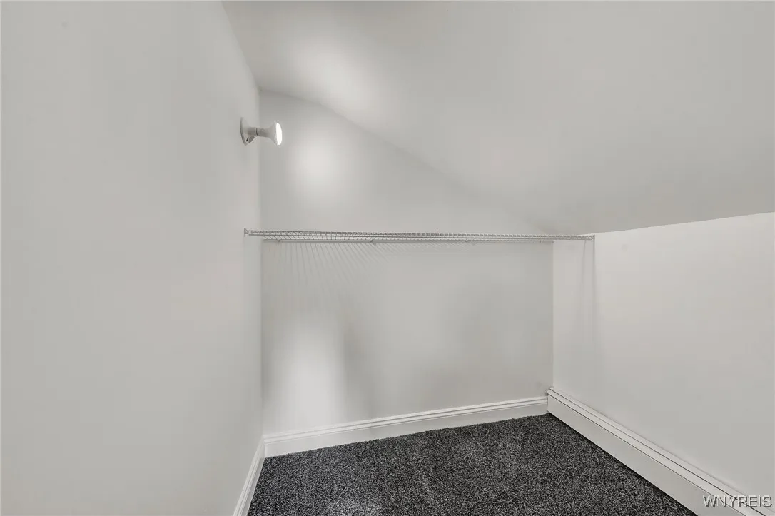 5592 Broadway Street, Lancaster, New York 14086, Lancaster, New York 14086, 5 Bedrooms Bedrooms, 8 Rooms Rooms,2 BathroomsBathrooms,Residential,For Sale,5592 Broadway Street, Lancaster, New York 14086,B1618988