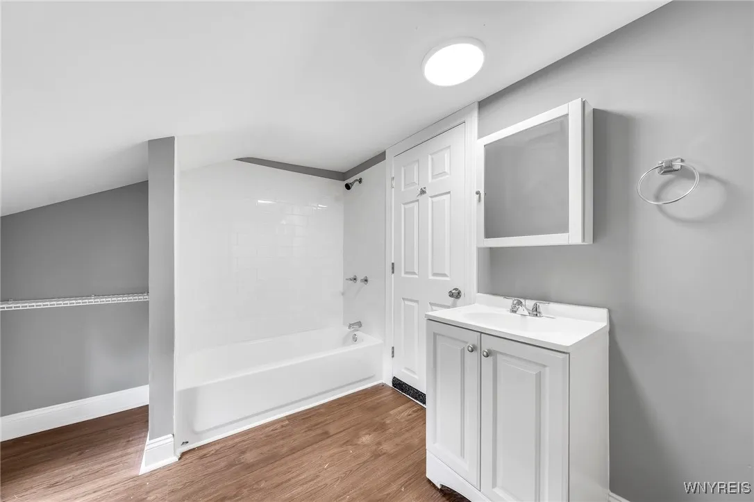 5592 Broadway Street, Lancaster, New York 14086, Lancaster, New York 14086, 5 Bedrooms Bedrooms, 8 Rooms Rooms,2 BathroomsBathrooms,Residential,For Sale,5592 Broadway Street, Lancaster, New York 14086,B1618988