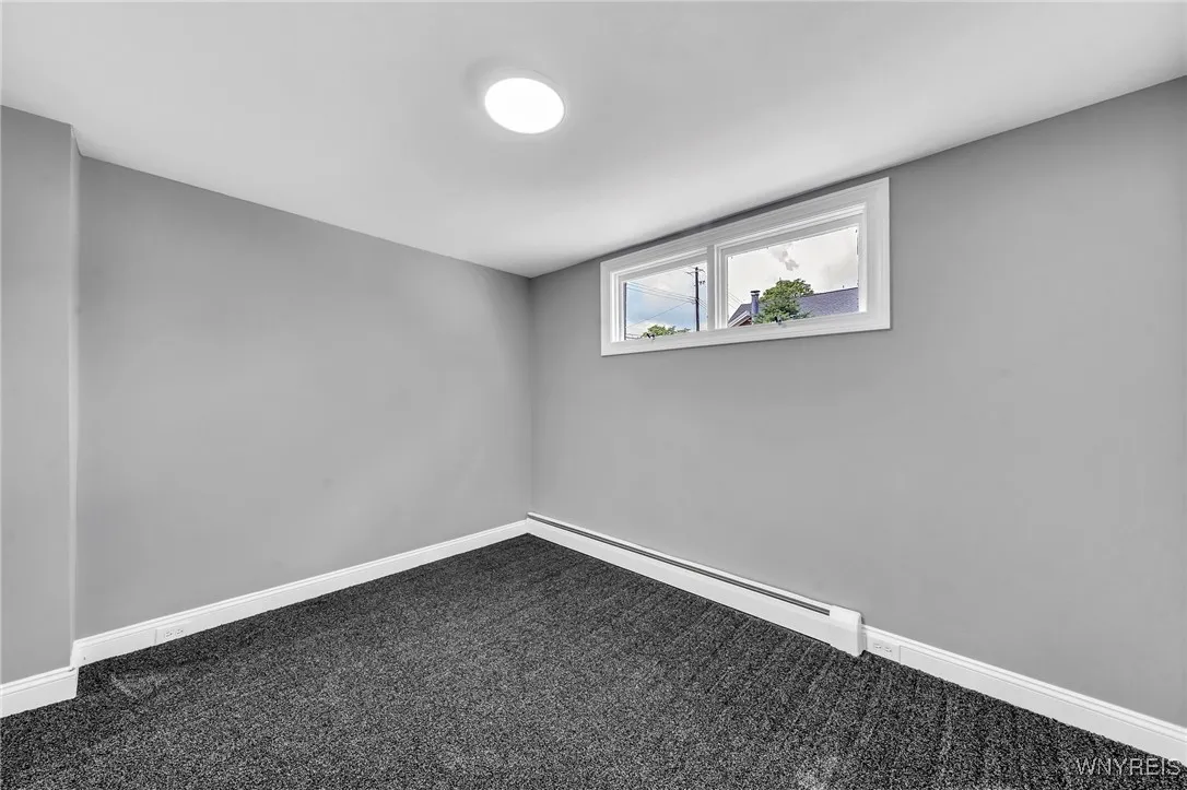 5592 Broadway Street, Lancaster, New York 14086, Lancaster, New York 14086, 5 Bedrooms Bedrooms, 8 Rooms Rooms,2 BathroomsBathrooms,Residential,For Sale,5592 Broadway Street, Lancaster, New York 14086,B1618988