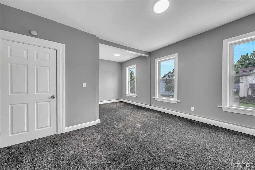 5592 Broadway Street, Lancaster, New York 14086, Lancaster, New York 14086, 5 Bedrooms Bedrooms, 8 Rooms Rooms,2 BathroomsBathrooms,Residential,For Sale,5592 Broadway Street, Lancaster, New York 14086,B1618988