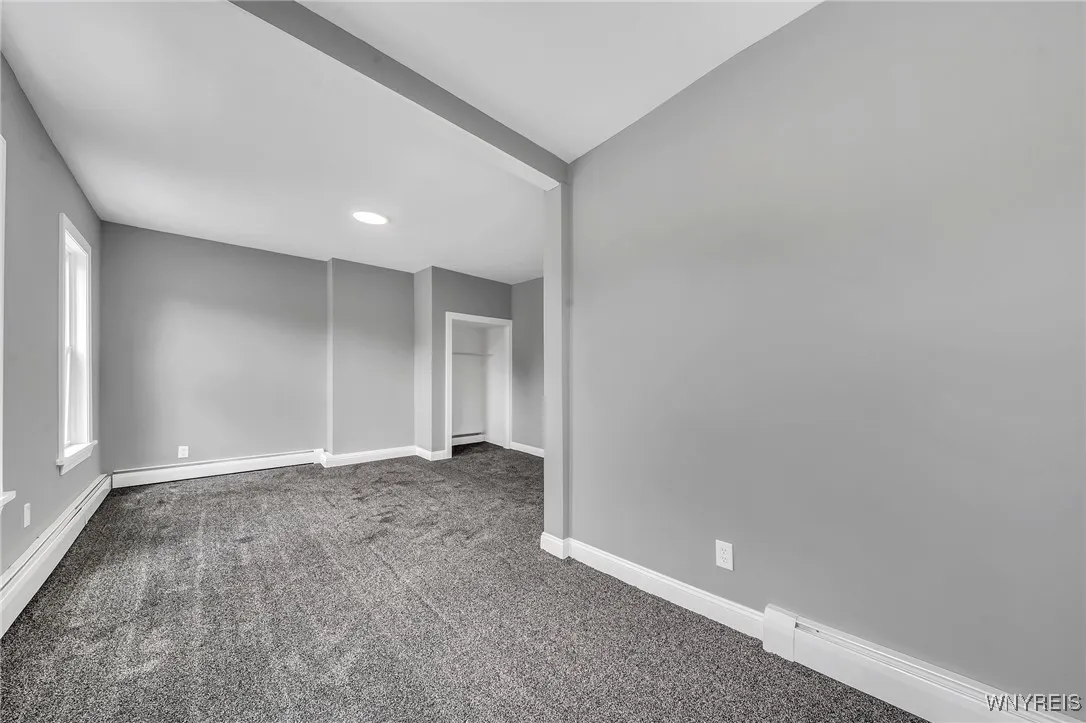 5592 Broadway Street, Lancaster, New York 14086, Lancaster, New York 14086, 5 Bedrooms Bedrooms, 8 Rooms Rooms,2 BathroomsBathrooms,Residential,For Sale,5592 Broadway Street, Lancaster, New York 14086,B1618988