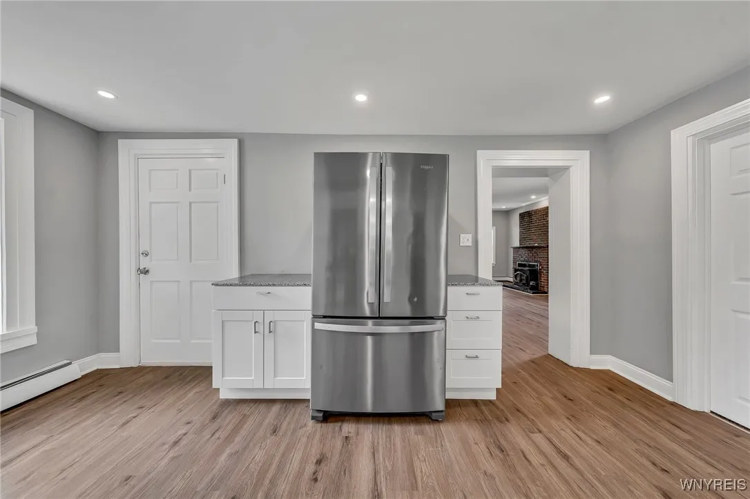5592 Broadway Street, Lancaster, New York 14086, Lancaster, New York 14086, 5 Bedrooms Bedrooms, 8 Rooms Rooms,2 BathroomsBathrooms,Residential,For Sale,5592 Broadway Street, Lancaster, New York 14086,B1618988