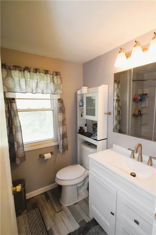 24 Lexington Parkway, Chili, New York 14624, Chili, New York 14624, 4 Bedrooms Bedrooms, 8 Rooms Rooms,1 BathroomBathrooms,Residential,For Sale,24 Lexington Parkway, Chili, New York 14624,R1621771