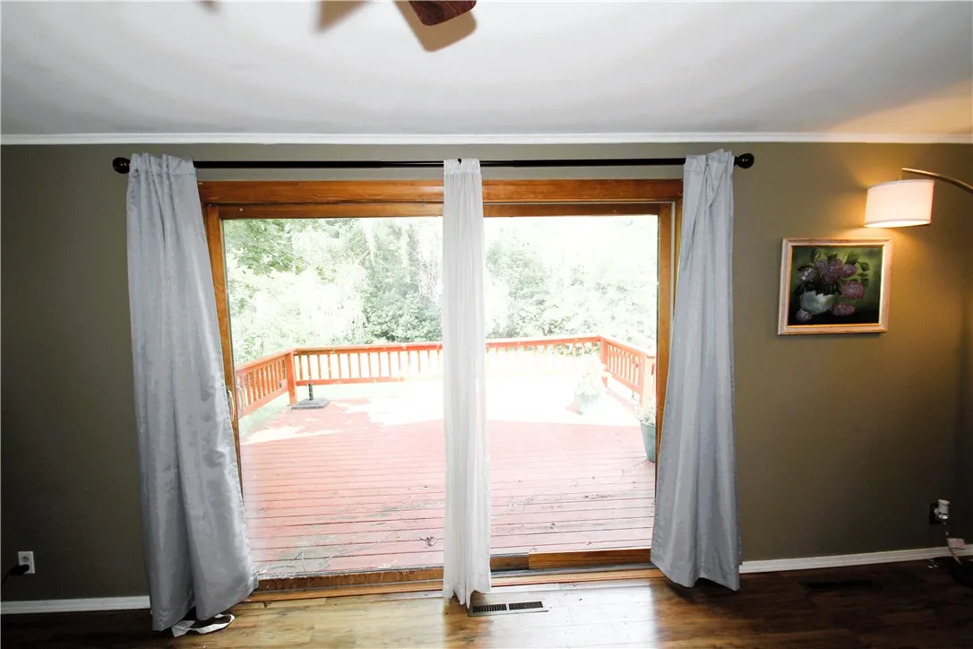 24 Lexington Parkway, Chili, New York 14624, Chili, New York 14624, 4 Bedrooms Bedrooms, 8 Rooms Rooms,1 BathroomBathrooms,Residential,For Sale,24 Lexington Parkway, Chili, New York 14624,R1621771