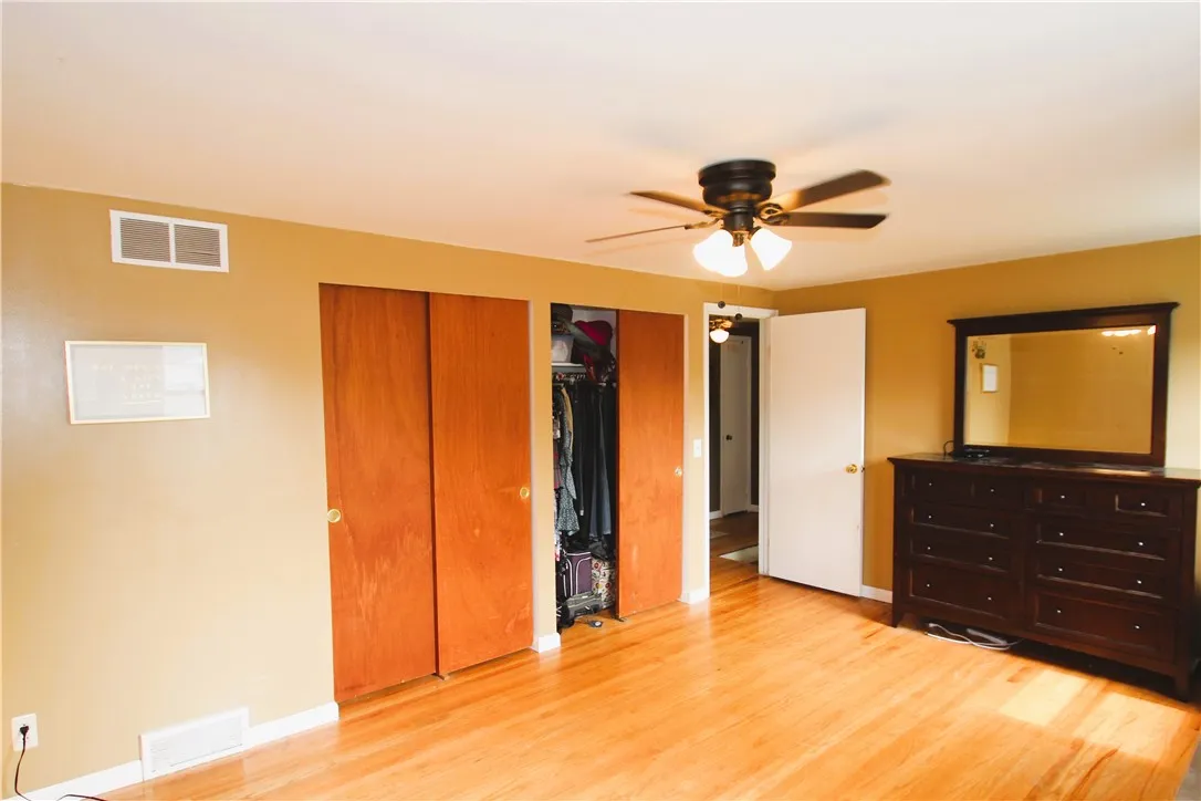 24 Lexington Parkway, Chili, New York 14624, Chili, New York 14624, 4 Bedrooms Bedrooms, 8 Rooms Rooms,1 BathroomBathrooms,Residential,For Sale,24 Lexington Parkway, Chili, New York 14624,R1621771
