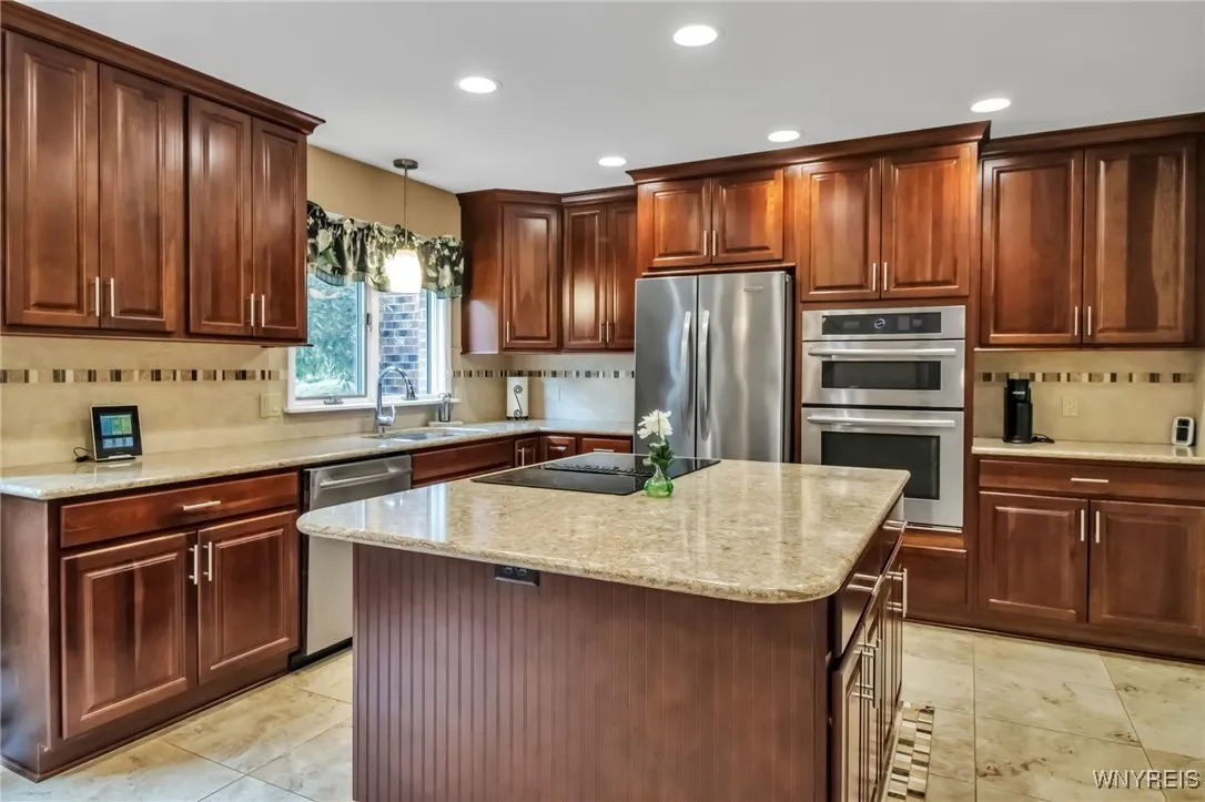 30 Hidden Ridge Cmn Court, Amherst, New York 14221, Amherst, New York 14221, 2 Bedrooms Bedrooms, 7 Rooms Rooms,2 BathroomsBathrooms,Residential,For Sale,30 Hidden Ridge Cmn Court, Amherst, New York 14221,B1621774