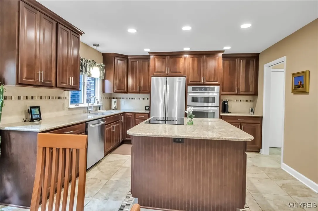 30 Hidden Ridge Cmn Court, Amherst, New York 14221, Amherst, New York 14221, 2 Bedrooms Bedrooms, 7 Rooms Rooms,2 BathroomsBathrooms,Residential,For Sale,30 Hidden Ridge Cmn Court, Amherst, New York 14221,B1621774