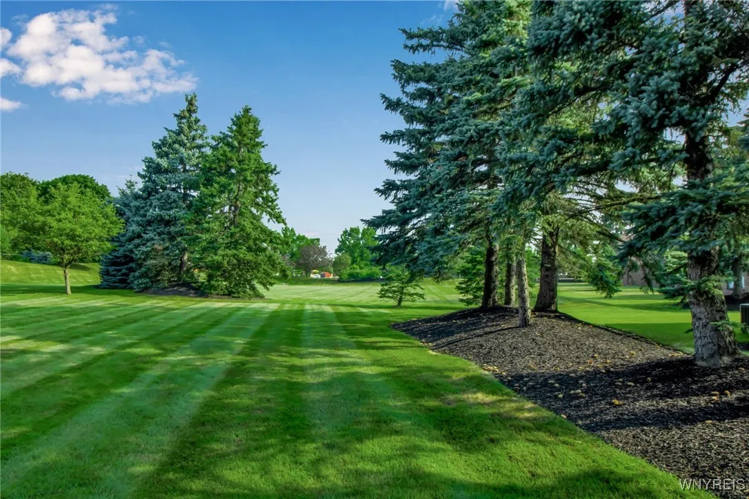 30 Hidden Ridge Cmn Court, Amherst, New York 14221, Amherst, New York 14221, 2 Bedrooms Bedrooms, 7 Rooms Rooms,2 BathroomsBathrooms,Residential,For Sale,30 Hidden Ridge Cmn Court, Amherst, New York 14221,B1621774