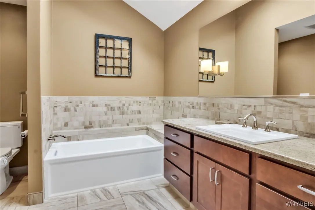30 Hidden Ridge Cmn Court, Amherst, New York 14221, Amherst, New York 14221, 2 Bedrooms Bedrooms, 7 Rooms Rooms,2 BathroomsBathrooms,Residential,For Sale,30 Hidden Ridge Cmn Court, Amherst, New York 14221,B1621774