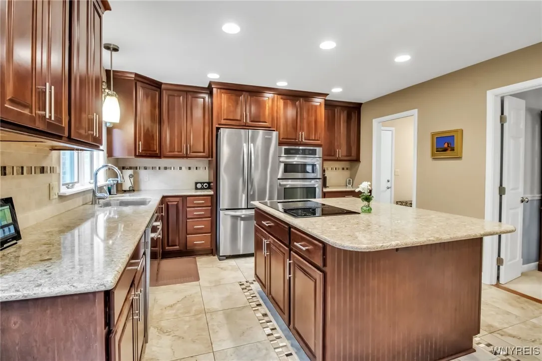 30 Hidden Ridge Cmn Court, Amherst, New York 14221, Amherst, New York 14221, 2 Bedrooms Bedrooms, 7 Rooms Rooms,2 BathroomsBathrooms,Residential,For Sale,30 Hidden Ridge Cmn Court, Amherst, New York 14221,B1621774
