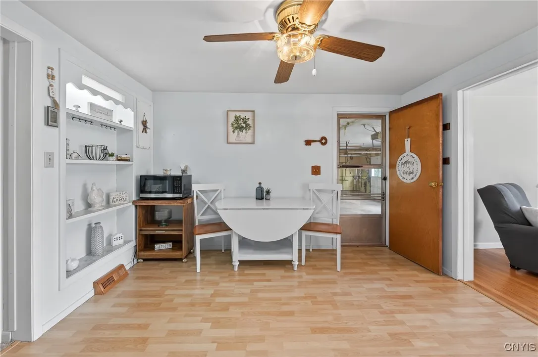 8500 Pools Brook Road, Manlius, New York 13082, Manlius, New York 13082, 3 Bedrooms Bedrooms, 8 Rooms Rooms,2 BathroomsBathrooms,Residential,Closed,8500 Pools Brook Road, Manlius, New York 13082,0,S1620894