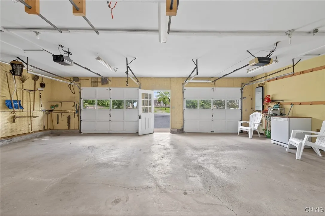 8500 Pools Brook Road, Manlius, New York 13082, Manlius, New York 13082, 3 Bedrooms Bedrooms, 8 Rooms Rooms,2 BathroomsBathrooms,Residential,Closed,8500 Pools Brook Road, Manlius, New York 13082,0,S1620894
