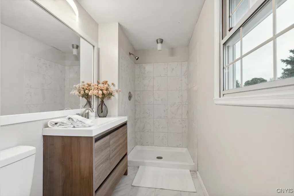 8447 Rollercoaster Drive, Cicero, New York 13039, Cicero, New York 13039, 4 Bedrooms Bedrooms, 12 Rooms Rooms,2 BathroomsBathrooms,Residential,For Sale,8447 Rollercoaster Drive, Cicero, New York 13039,S1621777