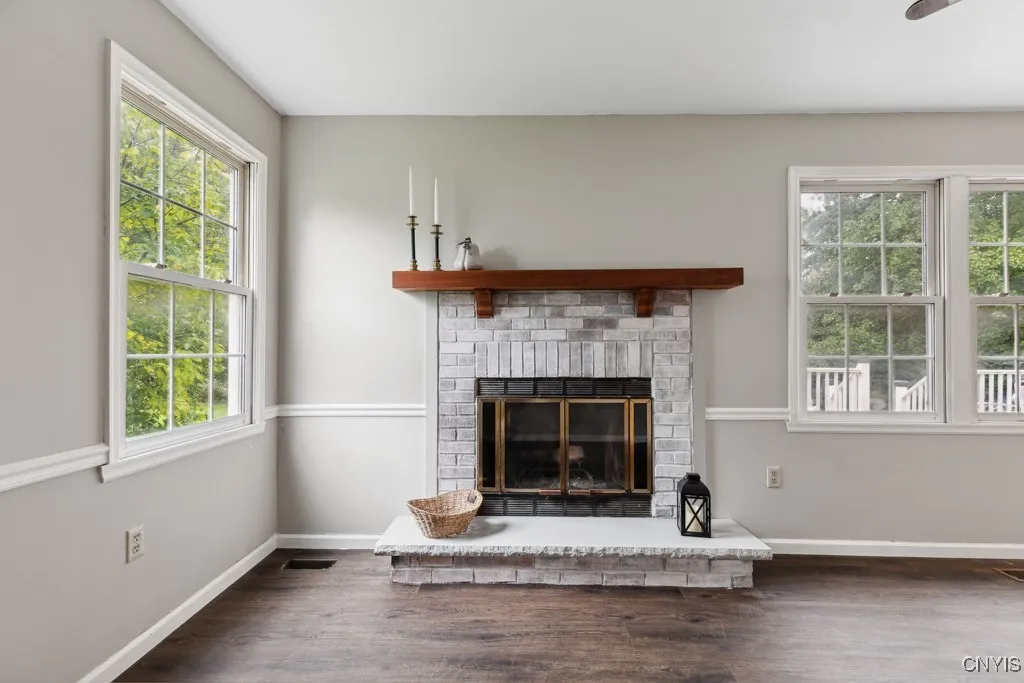 8447 Rollercoaster Drive, Cicero, New York 13039, Cicero, New York 13039, 4 Bedrooms Bedrooms, 12 Rooms Rooms,2 BathroomsBathrooms,Residential,For Sale,8447 Rollercoaster Drive, Cicero, New York 13039,S1621777