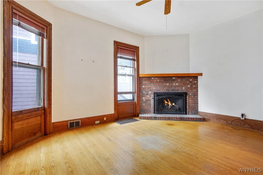 499 Breckenridge Street, Buffalo, New York 14213, Buffalo, New York 14213, 5 Bedrooms Bedrooms, 10 Rooms Rooms,2 BathroomsBathrooms,Residential,For Sale,499 Breckenridge Street, Buffalo, New York 14213,B1621768