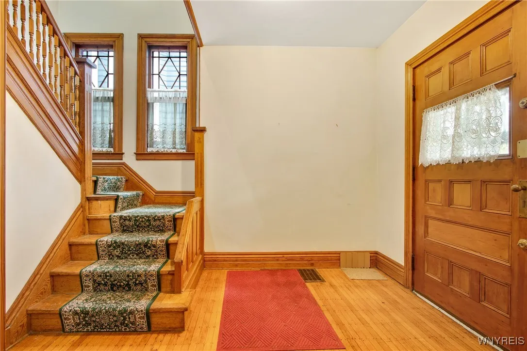 499 Breckenridge Street, Buffalo, New York 14213, Buffalo, New York 14213, 5 Bedrooms Bedrooms, 10 Rooms Rooms,2 BathroomsBathrooms,Residential,For Sale,499 Breckenridge Street, Buffalo, New York 14213,B1621768