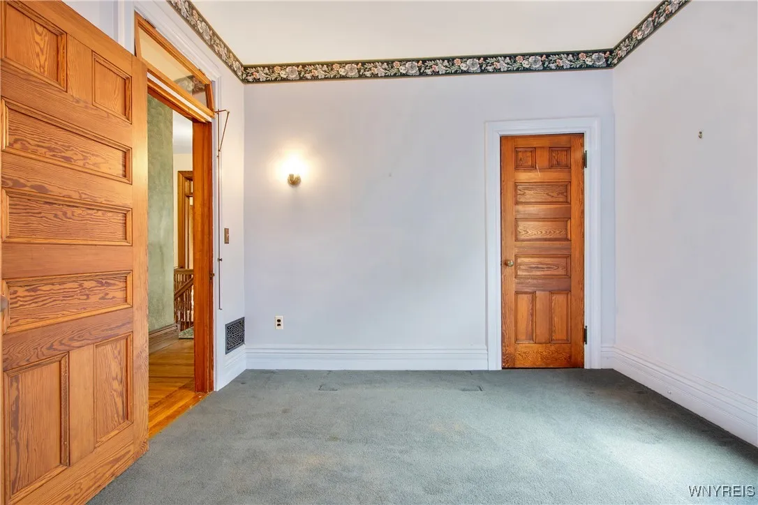 499 Breckenridge Street, Buffalo, New York 14213, Buffalo, New York 14213, 5 Bedrooms Bedrooms, 10 Rooms Rooms,2 BathroomsBathrooms,Residential,For Sale,499 Breckenridge Street, Buffalo, New York 14213,B1621768