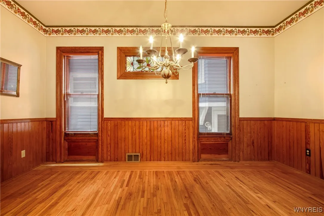 499 Breckenridge Street, Buffalo, New York 14213, Buffalo, New York 14213, 5 Bedrooms Bedrooms, 10 Rooms Rooms,2 BathroomsBathrooms,Residential,For Sale,499 Breckenridge Street, Buffalo, New York 14213,B1621768